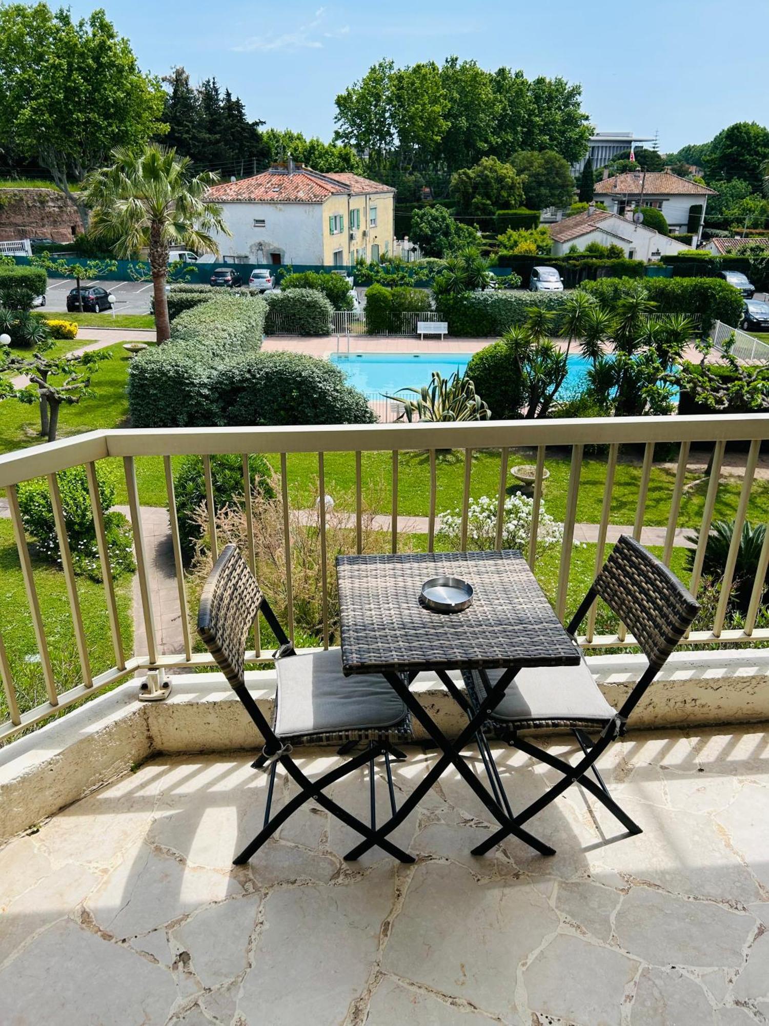 Studio De Standing Climatise, Avec Piscine, Proche De La Mer Fréjus Dış mekan fotoğraf